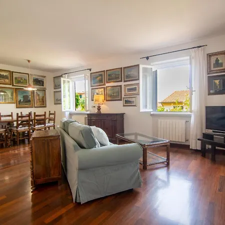 Marisa Vila Marciana Marina (Isola d'Elba)